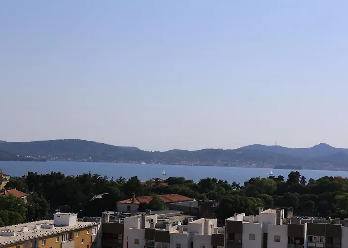 Ambassador Apartment Zadar