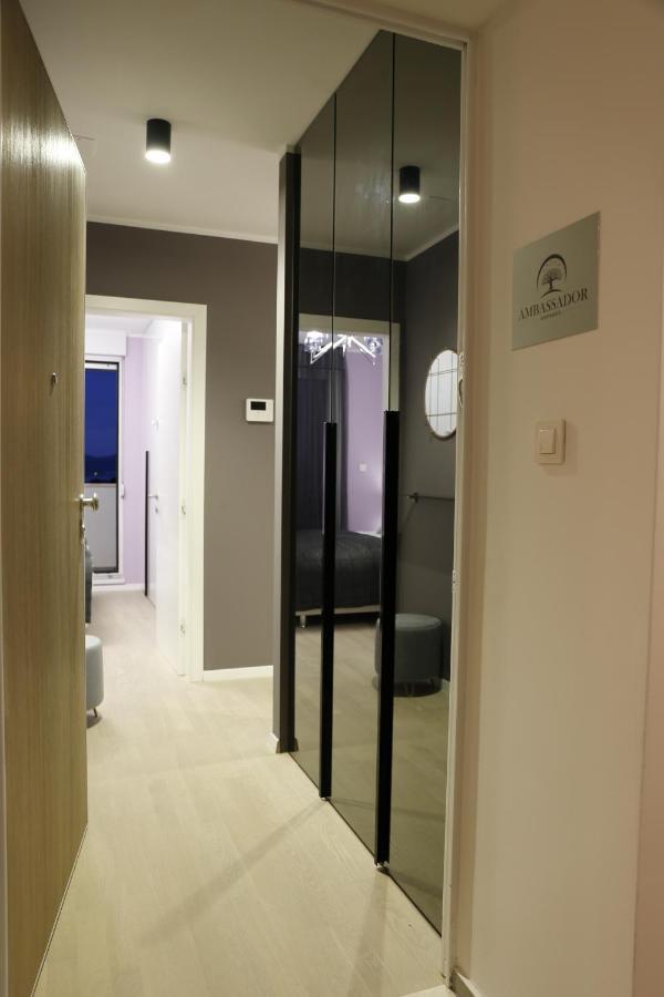 Apartment Ambassador *